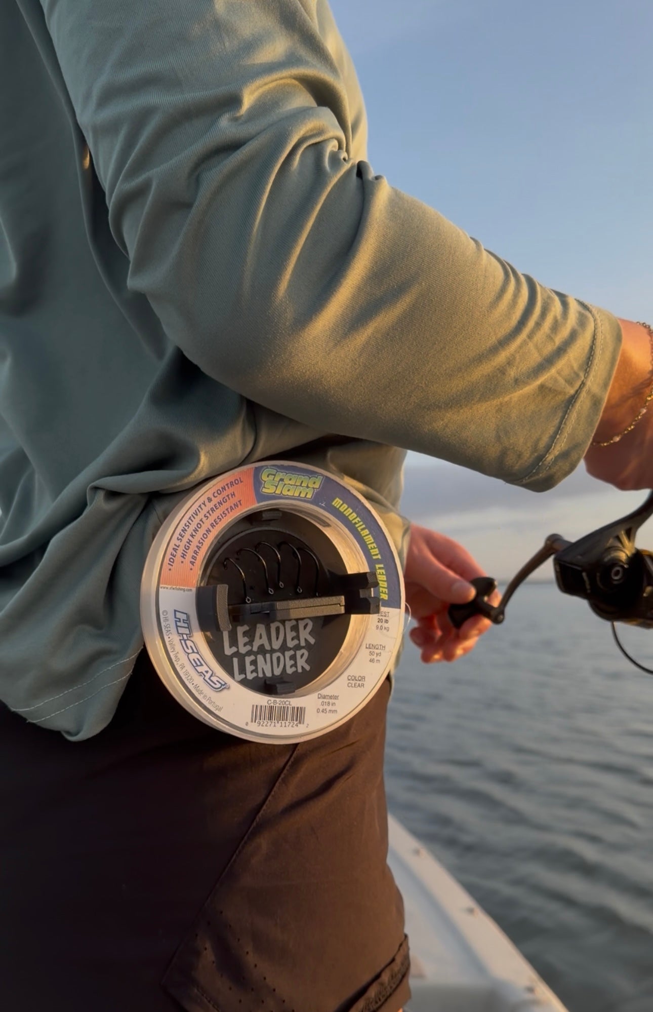 Leader Lender™ - Fishing Leader Holder & Cutter